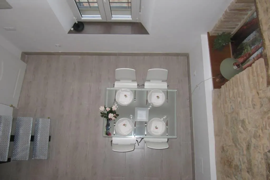 Malaga-Vacation Apartment